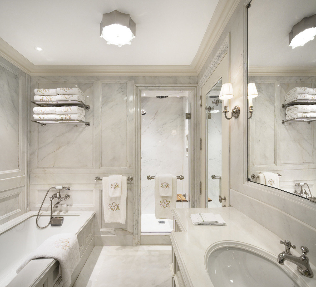 016 francesbotelhomasterbath 1200 0x0x4873x4426 q85